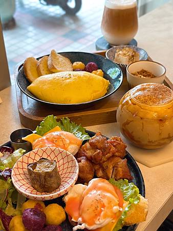 逢甲戰區美食，早午餐的豐盛饗宴 x 拾陌
