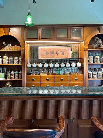 高雄 | 從國術館到文青茶館，必喝青草茶、什錦菜湯超有記憶點