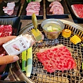 三柒燒き肉專門店│2023中壢新開平價精緻燒肉吃到飽599起 和牛+頂級熟成肋眼牛排+天使紅蝦+特選牛舌+松阪豬@水靜葳環遊世界366天 (45).jpg