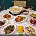 2024台北精緻台菜【大吉團 Lucky Bowl】信義區高CP值排檔合菜 必點蒜香脆皮雞、比美「驥園」平價雞湯（附菜單、折扣碼）@水靜葳環遊世界366天 (1).jpg