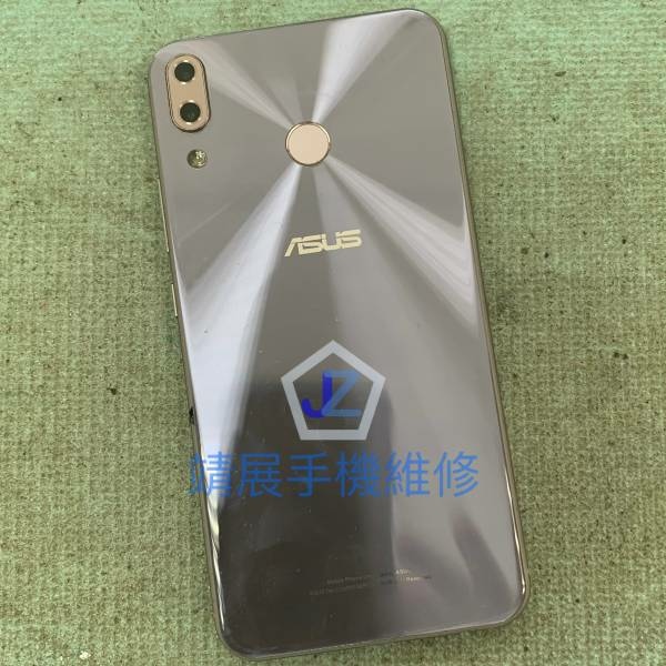 ASUS Zenfone5Z 背面.jpg