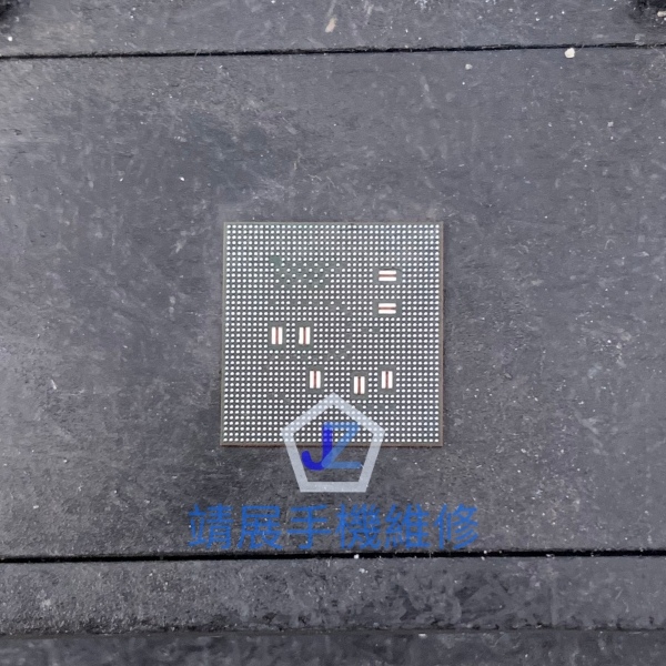 Zenfone8 ZS590KS CPU植錫.jpg