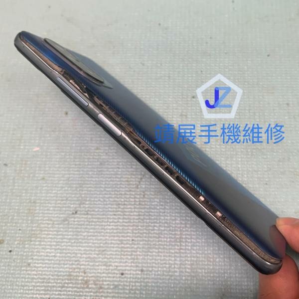 小米 POCO F3 手機電池膨漲.jpg