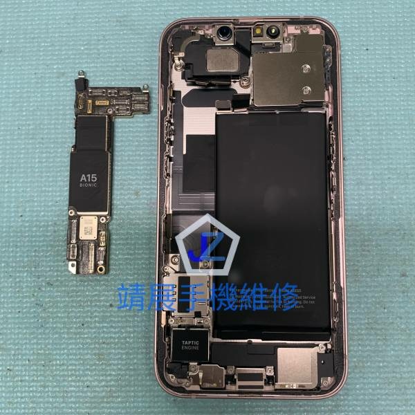 iPhone13 手機不充電.jpg