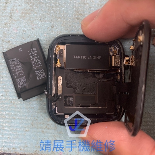 Apple Watch Series 7 45mm 換電池.jpg