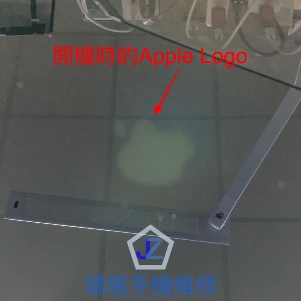 iPad9 平板電腦無背光無顯示.jpg