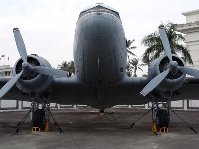 C-47 空中列車式運輸機