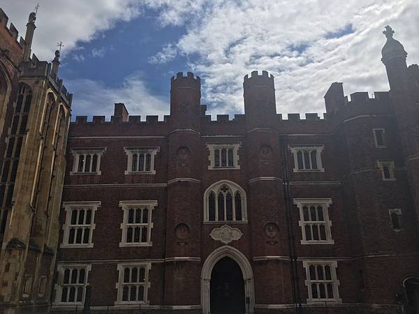 Hampton Court Palace