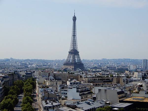 【法國%2F巴黎 Paris】Arc de Triomphe 凱旋門 (從凱旋門看艾菲爾鐵塔)