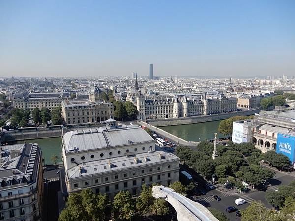 【法國%2F巴黎 Paris】Tour Saint-Jacques 聖雅克塔