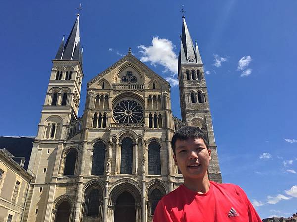 【法國%2F漢斯 Reims】Basilique Saint-Remi 聖雷米大教堂