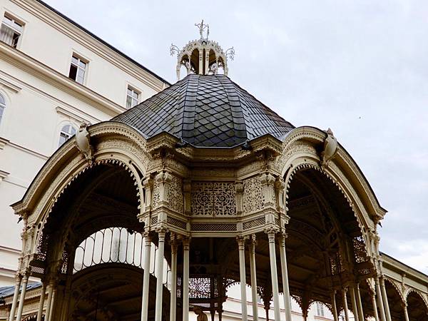 【捷克%2F卡羅維瓦利 Karlovy Vary】Colonnade 溫泉迴廊(Park Colonnade 花園溫泉迴廊)