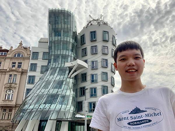 【捷克%2F布拉格 Praha】Dancing House 跳舞大樓