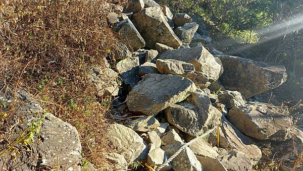 【屋東縱走】屋我尾/東卯山大崩壁-谷關七雄一日2雄挑戰(麗陽