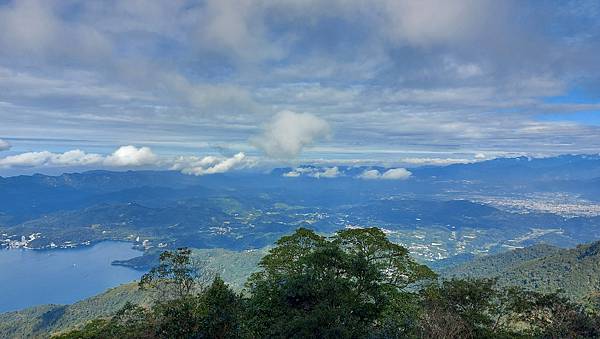 【水社大山】日月潭最高峰-伊達邵VS日月潭青年活動中心登山口