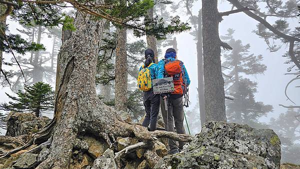 【玉山西峰北峰】兩天一夜玉山西峰+北峰挑戰主北叉路魔王坡! 【玉山西峰北峰】兩天一夜玉山西峰+北峰挑戰主北叉路魔王坡!