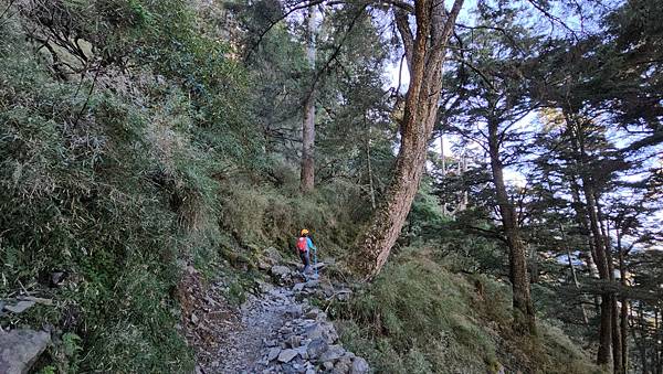 【玉山西峰北峰】兩天一夜玉山西峰+北峰挑戰主北叉路魔王坡! 【玉山西峰北峰】兩天一夜玉山西峰+北峰挑戰主北叉路魔王坡!