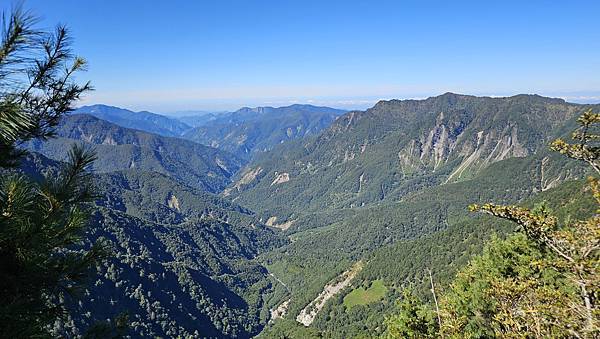 【玉山西峰北峰】兩天一夜玉山西峰+北峰挑戰主北叉路魔王坡! 【玉山西峰北峰】兩天一夜玉山西峰+北峰挑戰主北叉路魔王坡!