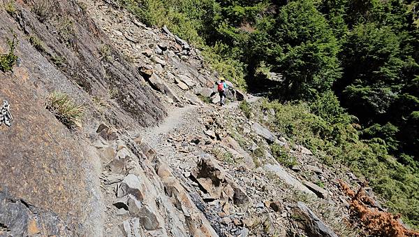 【玉山西峰北峰】兩天一夜玉山西峰+北峰挑戰主北叉路魔王坡! 【玉山西峰北峰】兩天一夜玉山西峰+北峰挑戰主北叉路魔王坡!