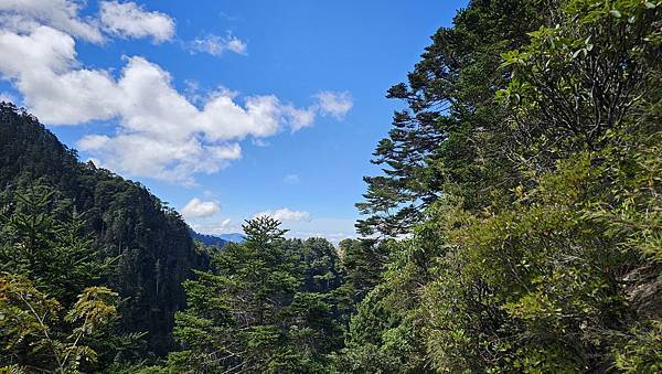 【玉山西峰北峰】兩天一夜玉山西峰+北峰挑戰主北叉路魔王坡! 【玉山西峰北峰】兩天一夜玉山西峰+北峰挑戰主北叉路魔王坡!