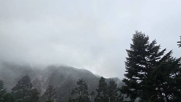 【玉山西峰北峰】兩天一夜玉山西峰+北峰挑戰主北叉路魔王坡! 【玉山西峰北峰】兩天一夜玉山西峰+北峰挑戰主北叉路魔王坡!