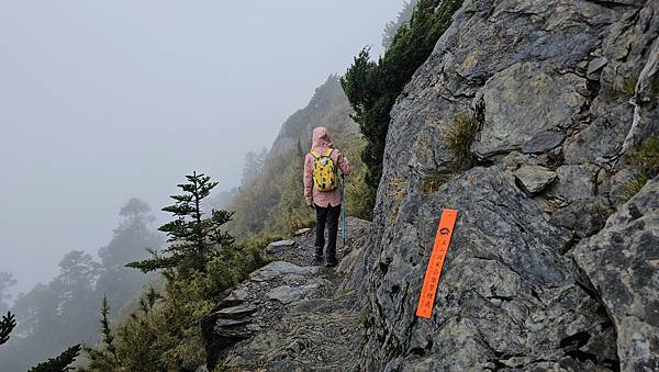 【玉山西峰北峰】兩天一夜玉山西峰+北峰挑戰主北叉路魔王坡! 【玉山西峰北峰】兩天一夜玉山西峰+北峰挑戰主北叉路魔王坡!