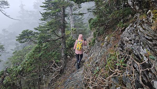 【玉山西峰北峰】兩天一夜玉山西峰+北峰挑戰主北叉路魔王坡! 【玉山西峰北峰】兩天一夜玉山西峰+北峰挑戰主北叉路魔王坡!