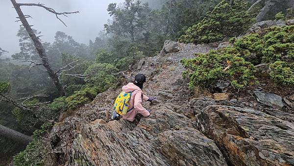 【玉山西峰北峰】兩天一夜玉山西峰+北峰挑戰主北叉路魔王坡! 【玉山西峰北峰】兩天一夜玉山西峰+北峰挑戰主北叉路魔王坡!