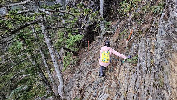【玉山西峰北峰】兩天一夜玉山西峰+北峰挑戰主北叉路魔王坡! 【玉山西峰北峰】兩天一夜玉山西峰+北峰挑戰主北叉路魔王坡!