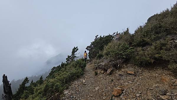 【玉山西峰北峰】兩天一夜玉山西峰+北峰挑戰主北叉路魔王坡! 【玉山西峰北峰】兩天一夜玉山西峰+北峰挑戰主北叉路魔王坡!