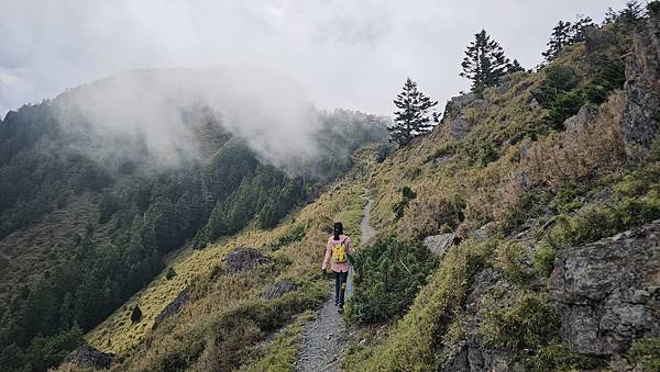 【玉山西峰北峰】兩天一夜玉山西峰+北峰挑戰主北叉路魔王坡! 【玉山西峰北峰】兩天一夜玉山西峰+北峰挑戰主北叉路魔王坡!