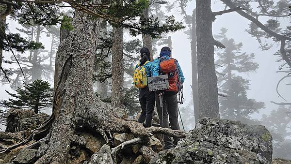 【玉山西峰北峰】兩天一夜玉山西峰+北峰挑戰主北叉路魔王坡! 【玉山西峰北峰】兩天一夜玉山西峰+北峰挑戰主北叉路魔王坡!