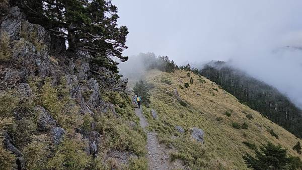 【玉山西峰北峰】兩天一夜玉山西峰+北峰挑戰主北叉路魔王坡! 【玉山西峰北峰】兩天一夜玉山西峰+北峰挑戰主北叉路魔王坡!