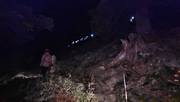 【玉山西峰北峰】兩天一夜玉山西峰+北峰挑戰主北叉路魔王坡! 【玉山西峰北峰】兩天一夜玉山西峰+北峰挑戰主北叉路魔王坡!