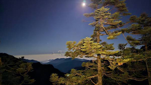 【玉山西峰北峰】兩天一夜玉山西峰+北峰挑戰主北叉路魔王坡! 【玉山西峰北峰】兩天一夜玉山西峰+北峰挑戰主北叉路魔王坡!