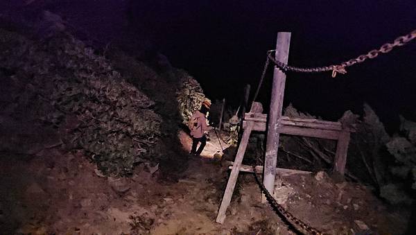 【玉山西峰北峰】兩天一夜玉山西峰+北峰挑戰主北叉路魔王坡! 【玉山西峰北峰】兩天一夜玉山西峰+北峰挑戰主北叉路魔王坡!