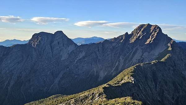 【玉山西峰北峰】兩天一夜玉山西峰+北峰挑戰主北叉路魔王坡! 【玉山西峰北峰】兩天一夜玉山西峰+北峰挑戰主北叉路魔王坡!