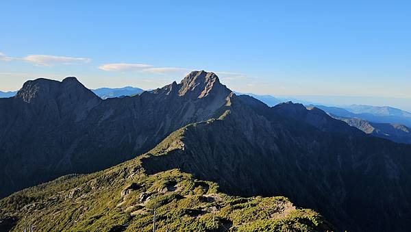 【玉山西峰北峰】兩天一夜玉山西峰+北峰挑戰主北叉路魔王坡! 【玉山西峰北峰】兩天一夜玉山西峰+北峰挑戰主北叉路魔王坡!