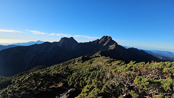 【玉山西峰北峰】兩天一夜玉山西峰+北峰挑戰主北叉路魔王坡! 【玉山西峰北峰】兩天一夜玉山西峰+北峰挑戰主北叉路魔王坡!
