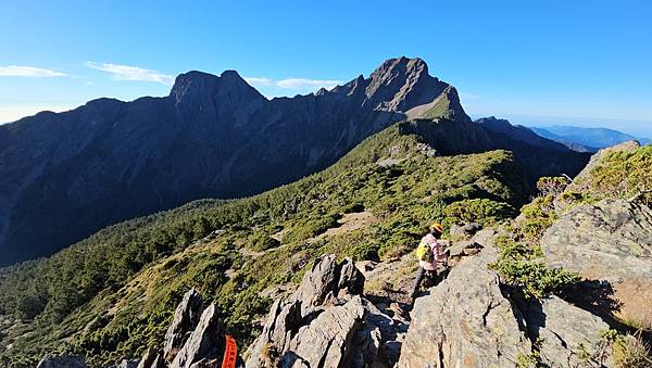 【玉山西峰北峰】兩天一夜玉山西峰+北峰挑戰主北叉路魔王坡! 【玉山西峰北峰】兩天一夜玉山西峰+北峰挑戰主北叉路魔王坡!