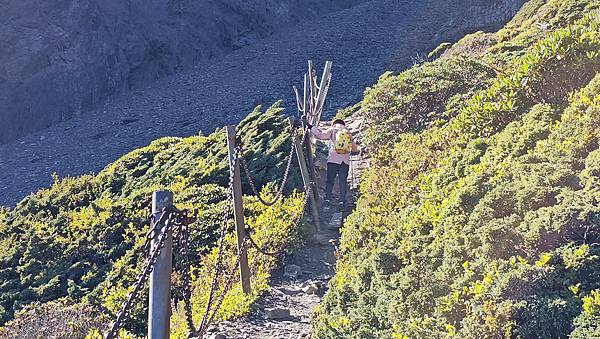【玉山西峰北峰】兩天一夜玉山西峰+北峰挑戰主北叉路魔王坡! 【玉山西峰北峰】兩天一夜玉山西峰+北峰挑戰主北叉路魔王坡!