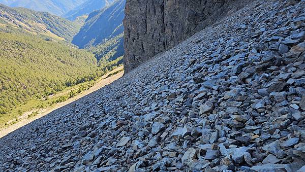 【玉山西峰北峰】兩天一夜玉山西峰+北峰挑戰主北叉路魔王坡! 【玉山西峰北峰】兩天一夜玉山西峰+北峰挑戰主北叉路魔王坡!