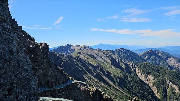 【玉山西峰北峰】兩天一夜玉山西峰+北峰挑戰主北叉路魔王坡! 【玉山西峰北峰】兩天一夜玉山西峰+北峰挑戰主北叉路魔王坡!