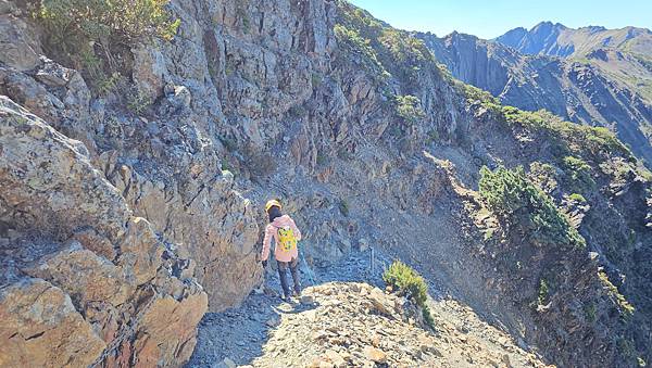 【玉山西峰北峰】兩天一夜玉山西峰+北峰挑戰主北叉路魔王坡! 【玉山西峰北峰】兩天一夜玉山西峰+北峰挑戰主北叉路魔王坡!