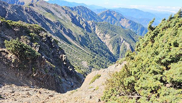 【玉山西峰北峰】兩天一夜玉山西峰+北峰挑戰主北叉路魔王坡! 【玉山西峰北峰】兩天一夜玉山西峰+北峰挑戰主北叉路魔王坡!