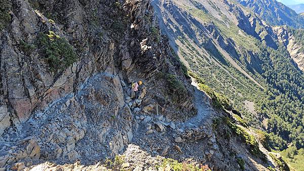 【玉山西峰北峰】兩天一夜玉山西峰+北峰挑戰主北叉路魔王坡! 【玉山西峰北峰】兩天一夜玉山西峰+北峰挑戰主北叉路魔王坡!