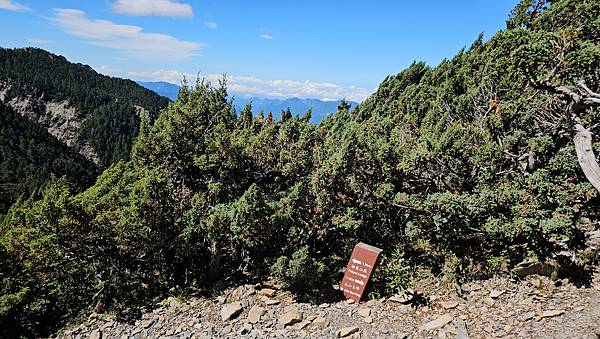 【玉山西峰北峰】兩天一夜玉山西峰+北峰挑戰主北叉路魔王坡! 【玉山西峰北峰】兩天一夜玉山西峰+北峰挑戰主北叉路魔王坡!