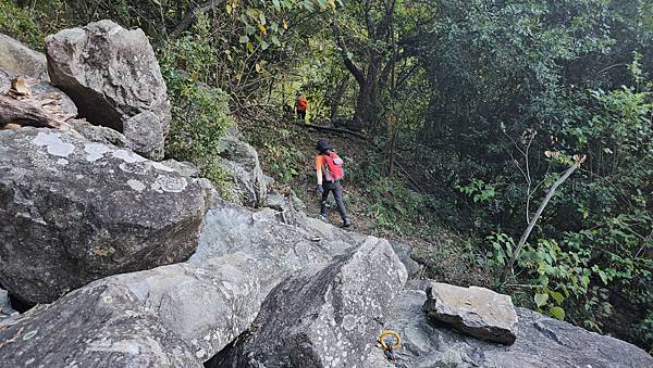 【屋東縱走】屋我尾/東卯山大崩壁-谷關七雄一日2雄挑戰(麗陽