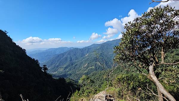 【屋東縱走】屋我尾/東卯山大崩壁-谷關七雄一日2雄挑戰(麗陽