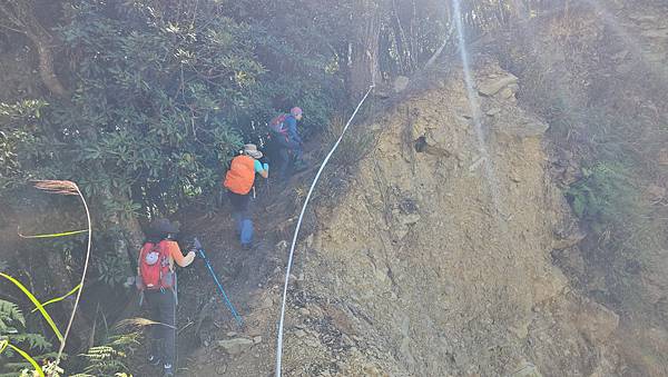 【屋東縱走】屋我尾/東卯山大崩壁-谷關七雄一日2雄挑戰(麗陽